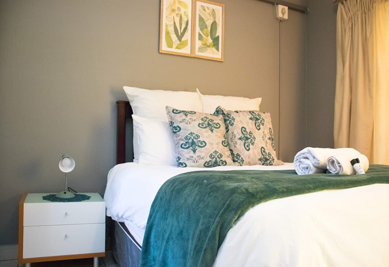 Luxury Room with TV, fridge, and ensuite bathroom